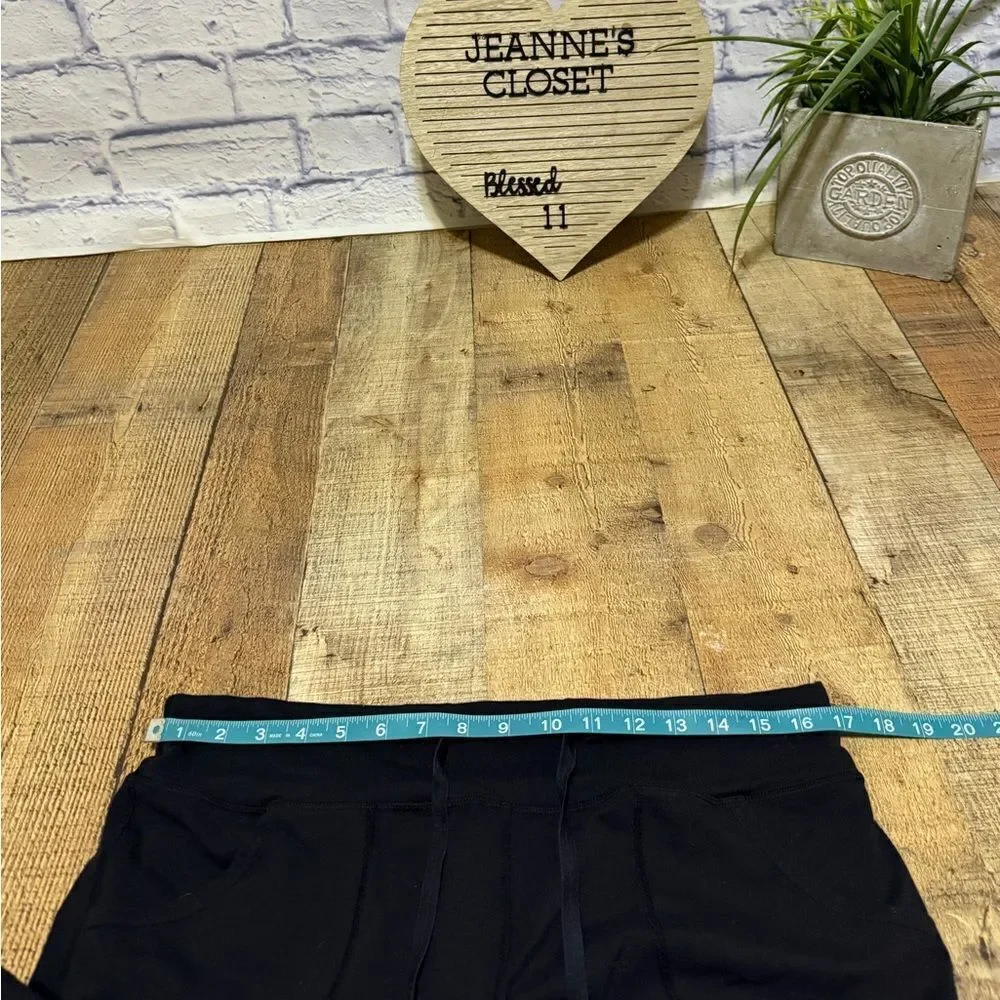 Lululemon wide leg crop yoga pants black